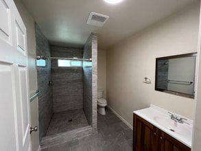 934 N Van Ness Ave in Fresno, CA - Building Photo - Building Photo