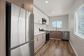 1358 W 36th St in Los Angeles, CA - Building Photo - Building Photo