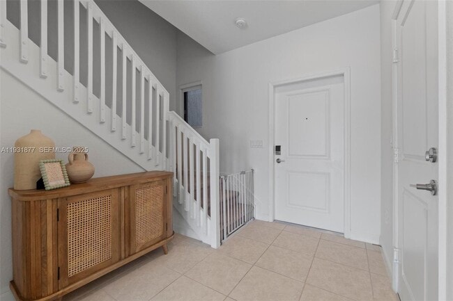 20544 NE 5th Pl in Miami, FL - Building Photo - Building Photo