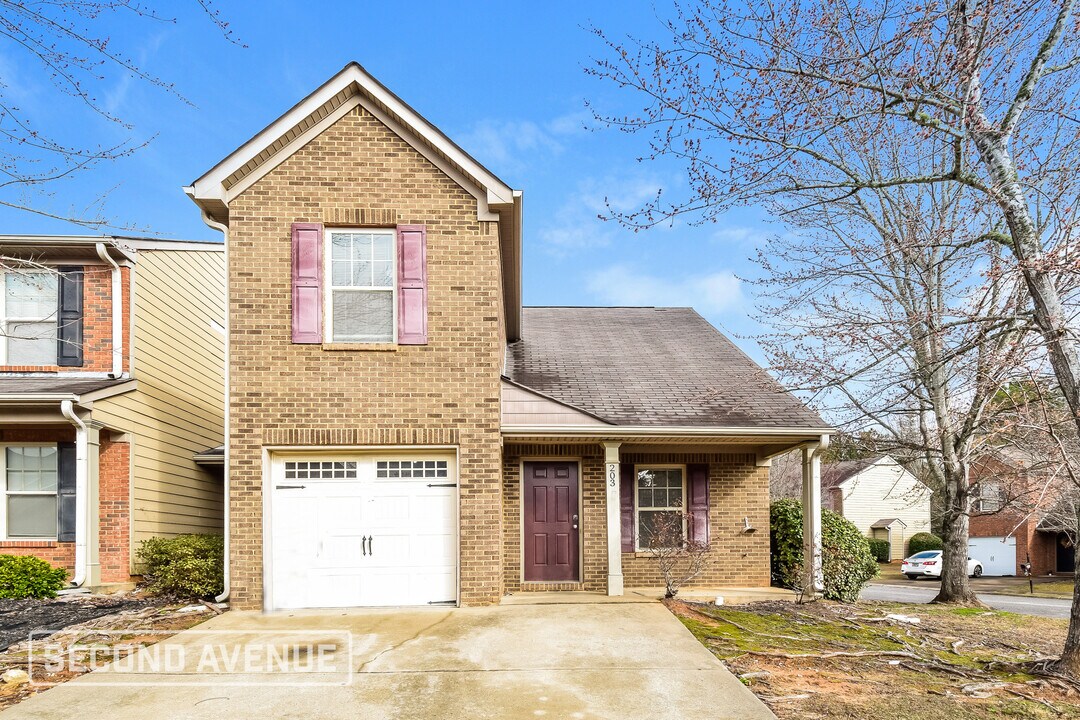 203 Ben Ln in Fairburn, GA - Building Photo