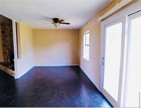 5625 Squires Dr in The Colony, TX - Building Photo - Building Photo