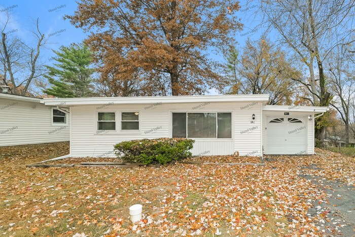 8411 Rosalind Ct in St. Louis, MO - Building Photo