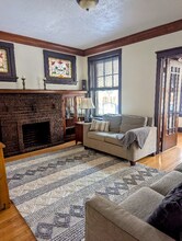 3619 N Claremont Ave, Unit 1 in Chicago, IL - Foto de edificio - Building Photo