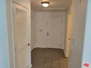360 W Ave 26 in Los Angeles, CA - Building Photo - Building Photo