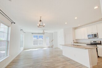 2413 Trafton Pl in Chesapeake, VA - Building Photo - Building Photo