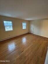 6 Davis Ave in Albany, NY - Building Photo - Building Photo