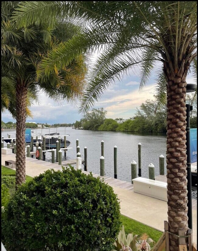1180 N Federal Hwy in Fort Lauderdale, FL - Building Photo - Building Photo