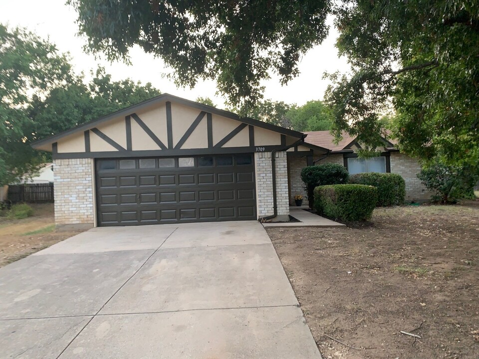 3709 Key W Ct in Fort Worth, TX - Building Photo