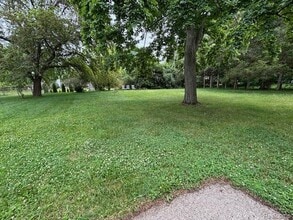 2736 Raven Glass Rd in Waterford Township, MI - Building Photo - Building Photo