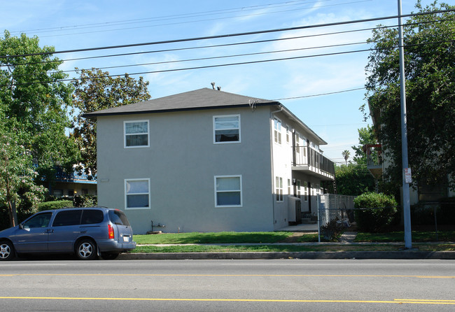 12237 Vanowen St in North Hollywood, CA - Building Photo - Building Photo