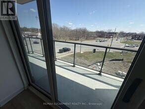 33 Erie Ave in Brantford, ON - Building Photo - Building Photo