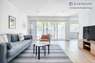 20200 Lucille Ave, Unit GO FL1-ID588 in Cupertino, CA - Building Photo