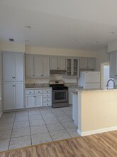 1 Cotella Ct in Alameda, CA - Building Photo - Building Photo