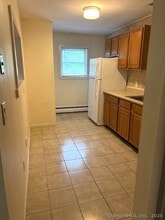 68 Middlesex Turnpike in Chester, CT - Building Photo - Building Photo