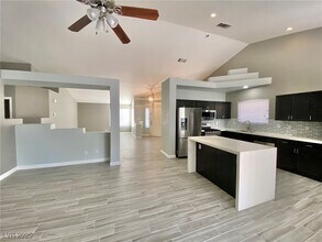 7960 Gorgas Ct in Las Vegas, NV - Building Photo - Building Photo