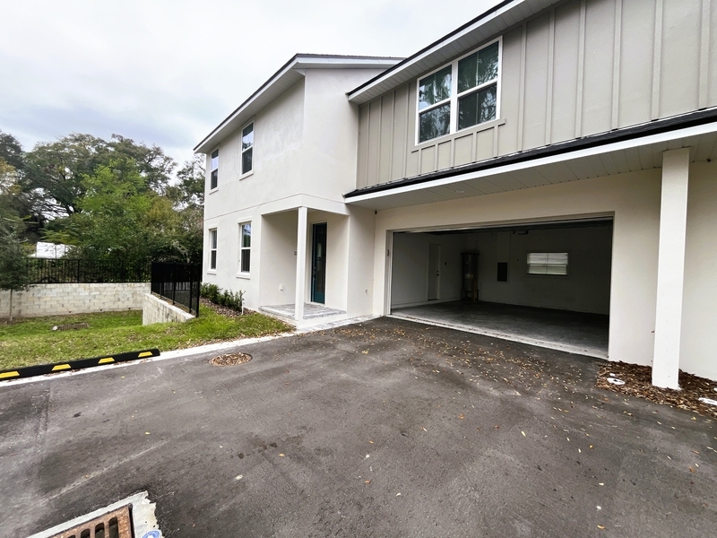 2244 S Bumby Ave in Orlando, FL - Building Photo