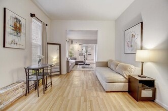 2034 W Warren Blvd in Chicago, IL - Building Photo - Building Photo