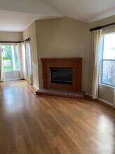 3014 Sleepy Hollow St in Simi Valley, CA - Building Photo - Building Photo