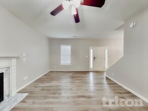 1218 Azalea Dr in Zebulon, NC - Building Photo - Building Photo