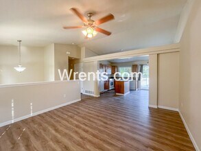 1726 W Rain Ln in Spokane, WA - Building Photo - Building Photo