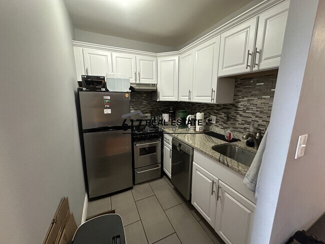 35 Glencoe St in Boston, MA - Building Photo - Building Photo