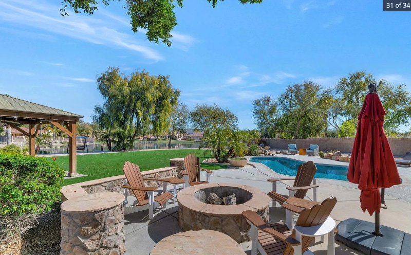 6944 W Rose Garden Ln in Glendale, AZ - Building Photo