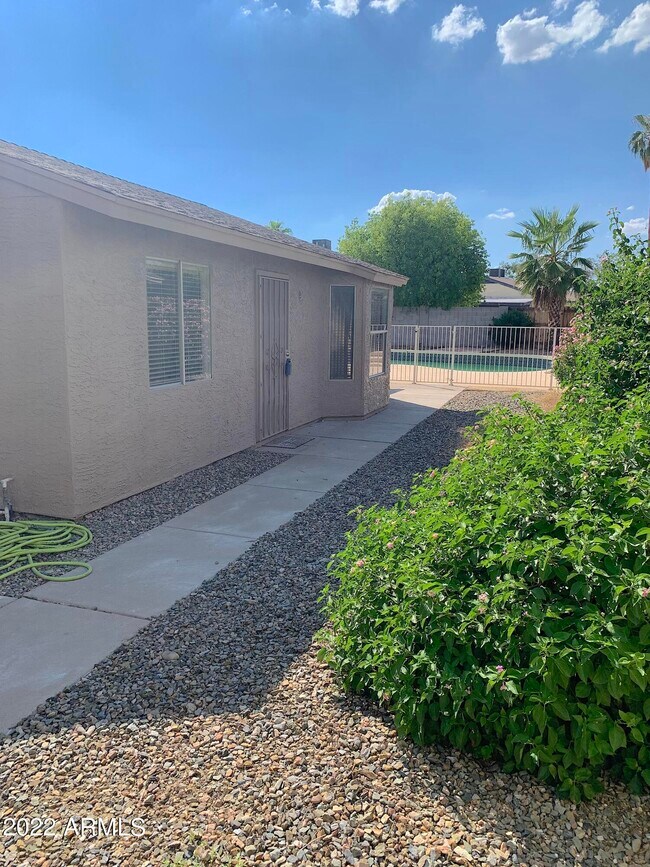 19842 N 9th St in Phoenix, AZ - Building Photo - Building Photo