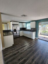 1420 Solar Dr in Holiday, FL - Building Photo - Building Photo