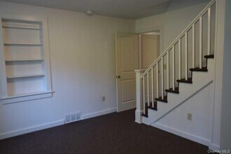 307 Titusville Rd in Poughkeepsie, NY - Building Photo - Building Photo