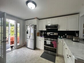 20 Oak Rd in Medford, MA - Building Photo - Building Photo