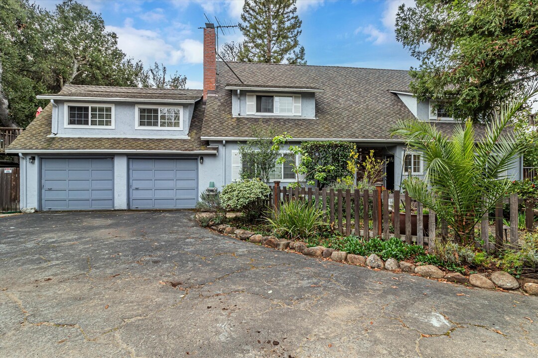 1729 Marshall Ct in Los Altos, CA - Building Photo