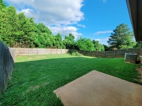 210 Elm St in Winona, TX - Building Photo - Building Photo