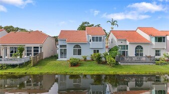 3835 Lombardy St in Hollywood, FL - Building Photo