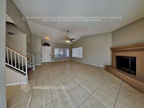 4643 N 100th Ave, Unit 2-2104 in Phoenix, AZ - Building Photo - Building Photo