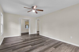 207 N Nunn St in Havelock, NC - Building Photo - Building Photo