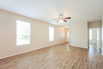 27330 Wrought Iron in San Antonio, TX - Building Photo - Building Photo