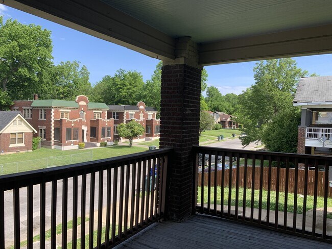 806 Maury St-Unit -4 in Memphis, TN - Building Photo - Building Photo