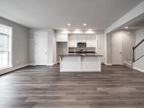 2120 Westcott Ln in Bridgeville, PA - Building Photo - Building Photo