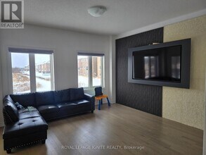 387 Russell St in Southgate, ON - Building Photo - Building Photo