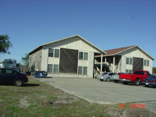 649 & 659 Redwood Ave in Rockport, TX - Foto de edificio