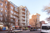 The Shangri La Condos in Flushing, NY - Foto de edificio - Building Photo