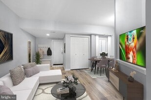 1830 Green St, Unit 3F in Philadelphia, PA - Building Photo
