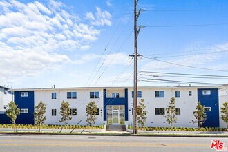 420 S Sepulveda Blvd in Los Angeles, CA - Building Photo - Building Photo