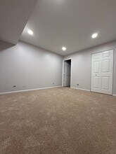 726 N Gary Ave in Carol Stream, IL - Foto de edificio - Building Photo