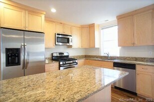 44 Stuart Ave in Norwalk, CT - Building Photo