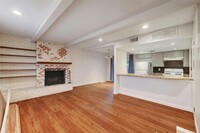 1302 E St Johns Ave, Unit A in Austin, TX - Building Photo - Building Photo