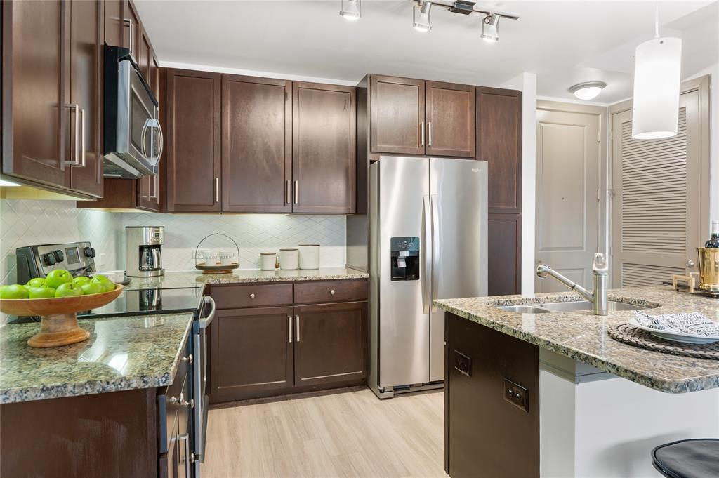 4200 Scotland St in Houston, TX - Building Photo