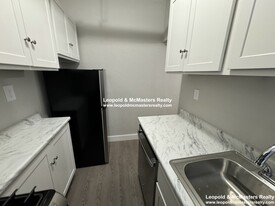 8 Woodstock Ave, Unit 1 Apartamentos