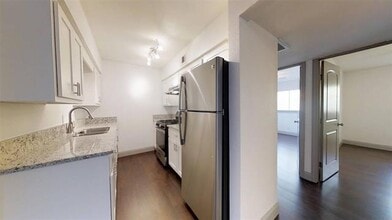 404 E 9th St in Dallas, TX - Building Photo - Building Photo