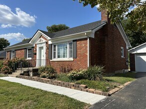 1129 Meridian Dr in Lexington, KY - Building Photo - Building Photo